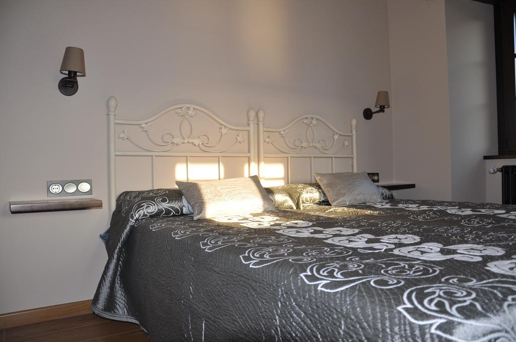 Casa Pacho Apartamentos Rurales Luarca Pokoj fotografie